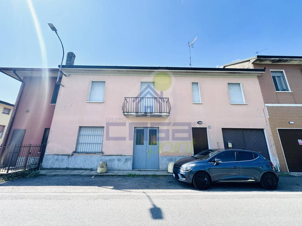 casa indipendente in vendita a Sant'Angelo Lodigiano