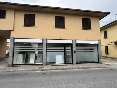 negozio in vendita a Sant'Angelo Lodigiano