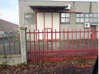 locale commerciale in vendita a Sant'Angelo Lodigiano