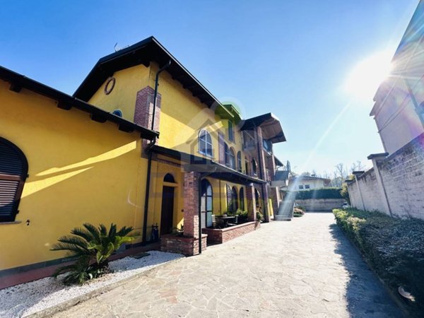 casa indipendente in vendita a Sant'Angelo Lodigiano