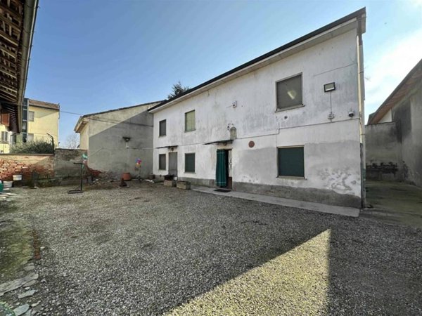 casa indipendente in vendita a Sant'Angelo Lodigiano