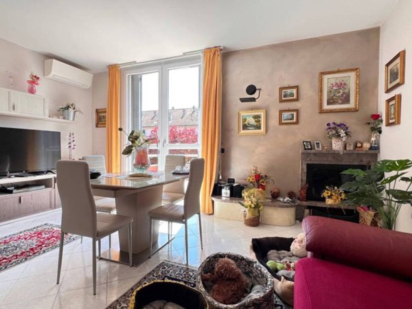 casa indipendente in vendita a Sant'Angelo Lodigiano