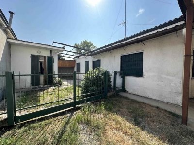 casa indipendente in vendita a Sant'Angelo Lodigiano