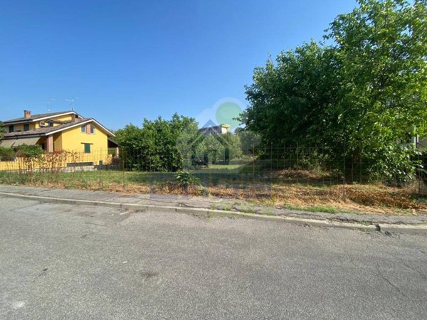 terreno edificabile in vendita a Sant'Angelo Lodigiano