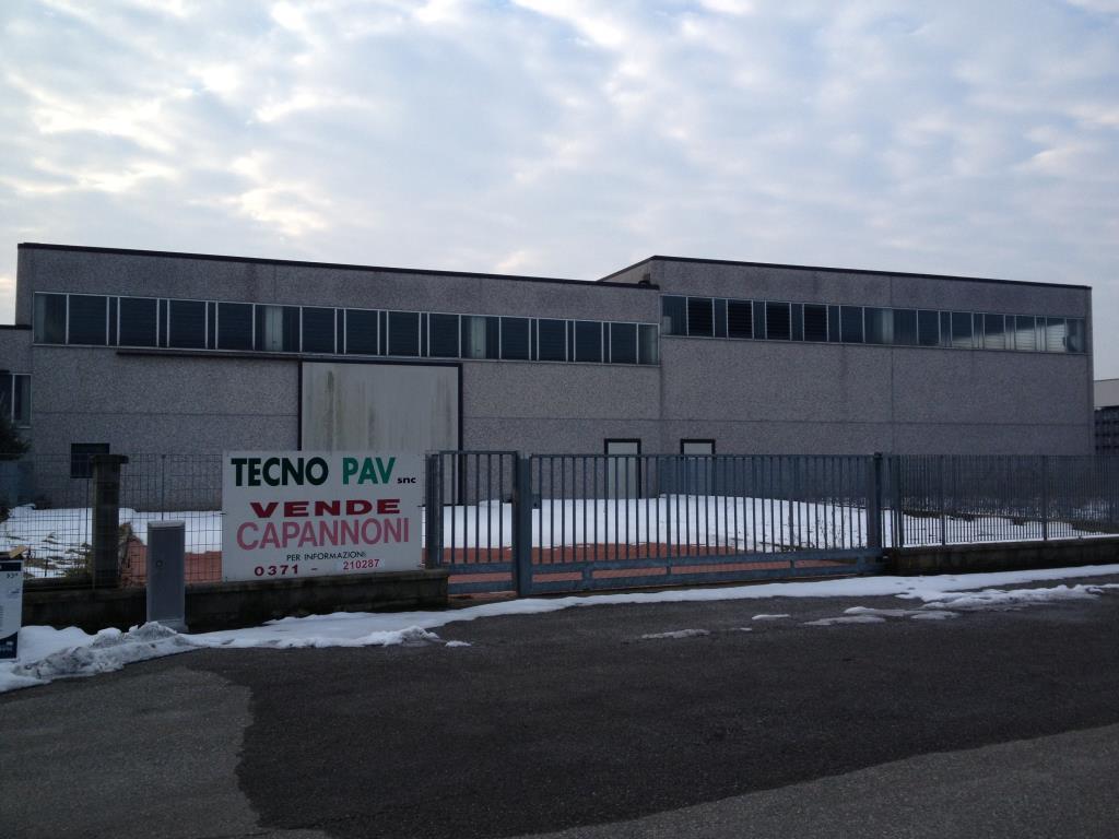 locale commerciale in vendita a Sant'Angelo Lodigiano