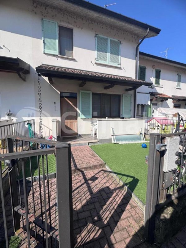 casa indipendente in vendita a Sant'Angelo Lodigiano