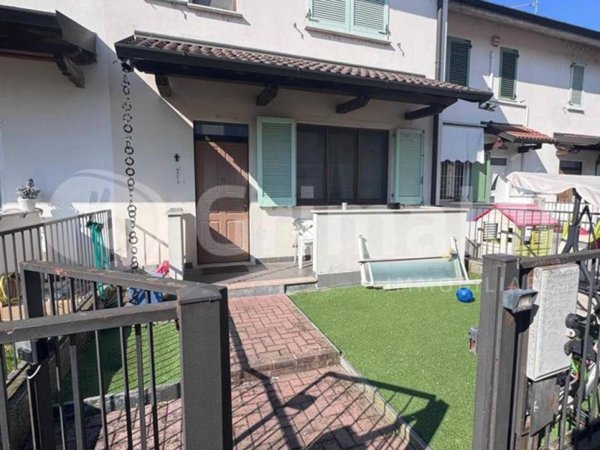 casa indipendente in vendita a Sant'Angelo Lodigiano