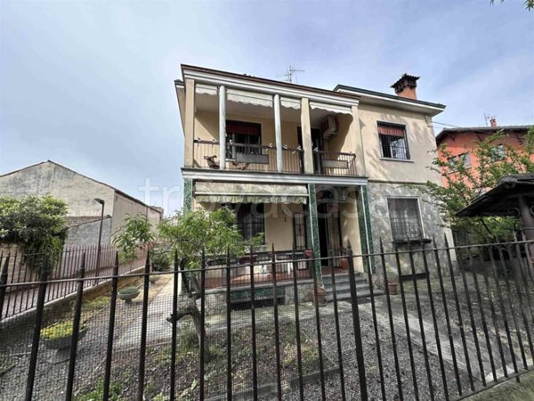 casa indipendente in vendita a Sant'Angelo Lodigiano