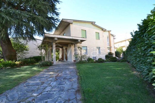 casa indipendente in vendita a Sant'Angelo Lodigiano