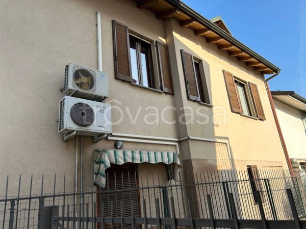 casa indipendente in vendita a Sant'Angelo Lodigiano