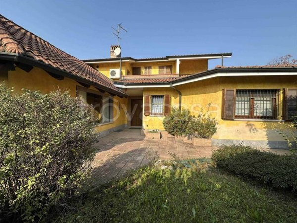 casa indipendente in vendita a Sant'Angelo Lodigiano