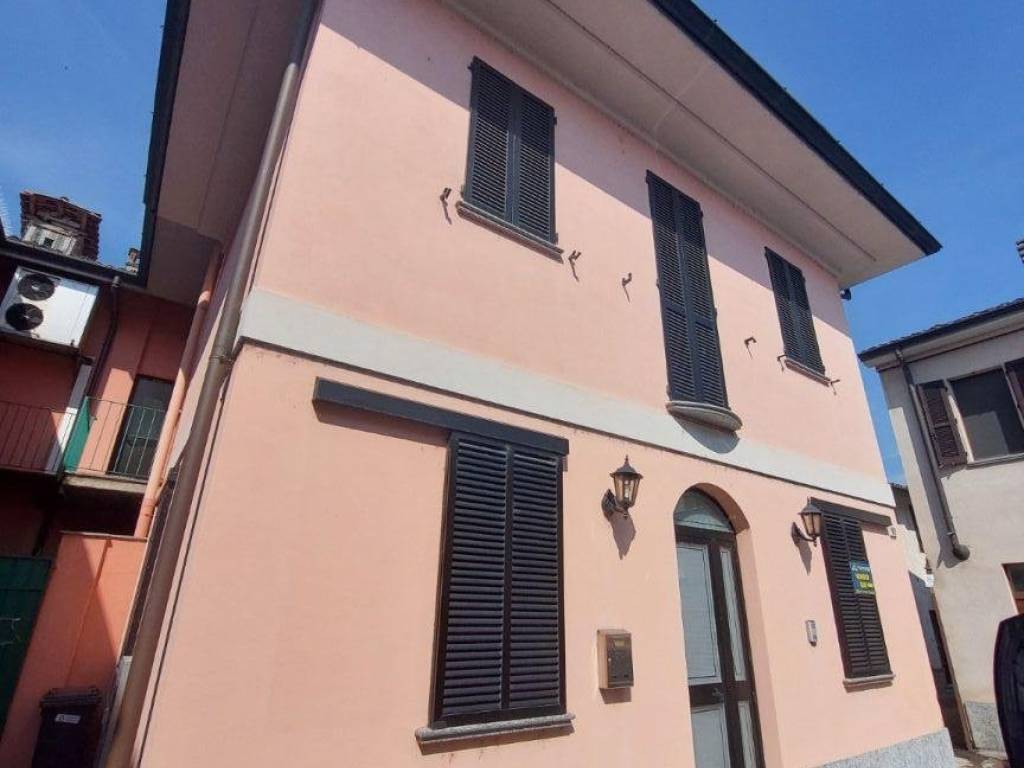 casa indipendente in vendita a Sant'Angelo Lodigiano