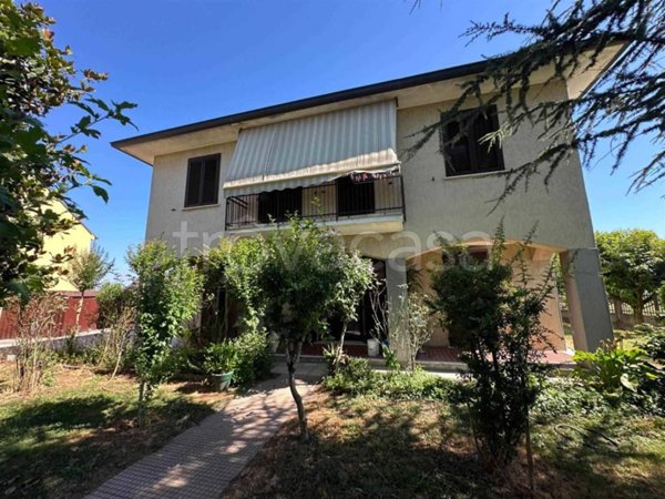 casa indipendente in vendita a Sant'Angelo Lodigiano