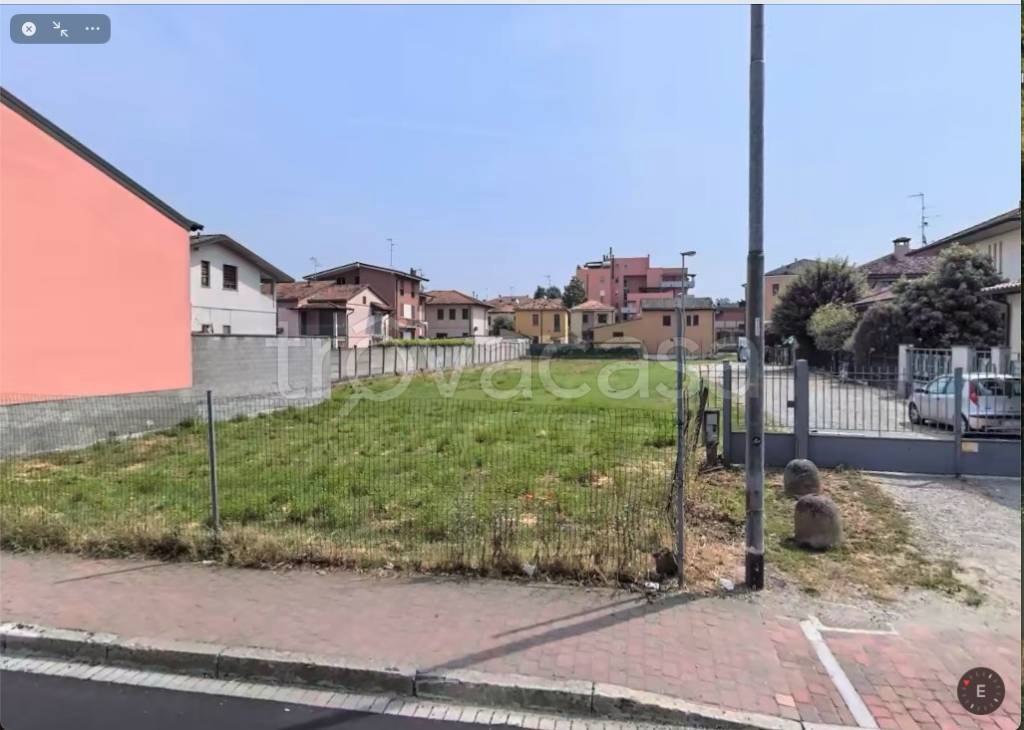 terreno edificabile in vendita a Sant'Angelo Lodigiano