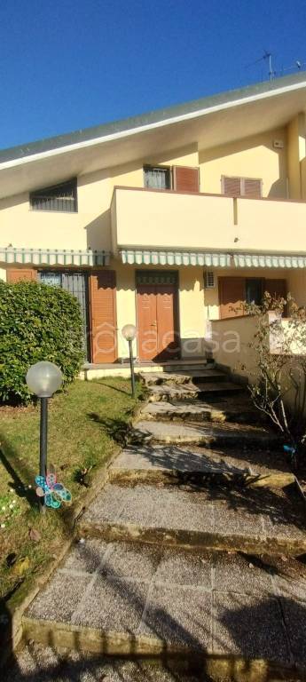 casa indipendente in vendita a Sant'Angelo Lodigiano