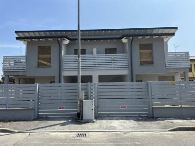 casa indipendente in vendita a Sant'Angelo Lodigiano