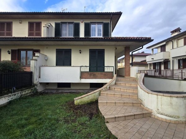 casa indipendente in vendita a Sant'Angelo Lodigiano