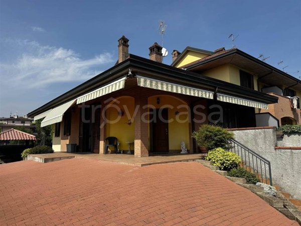 casa indipendente in vendita a Sant'Angelo Lodigiano