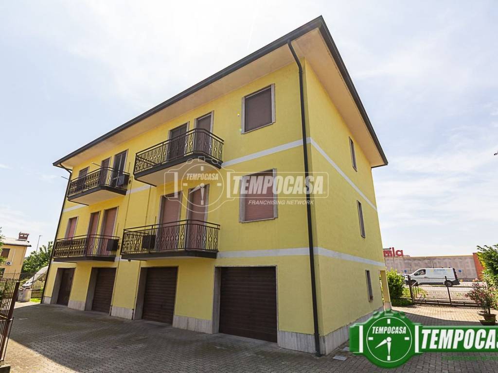 intera palazzina in vendita a Sant'Angelo Lodigiano