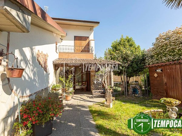 casa indipendente in vendita a Sant'Angelo Lodigiano