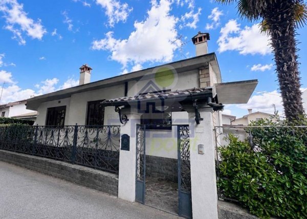 casa indipendente in vendita a Sant'Angelo Lodigiano