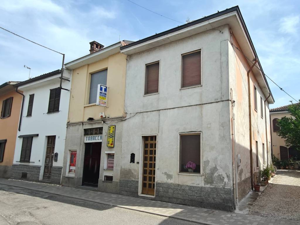 negozio in vendita a Sant'Angelo Lodigiano