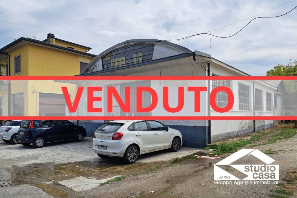 casa indipendente in vendita a Sant'Angelo Lodigiano