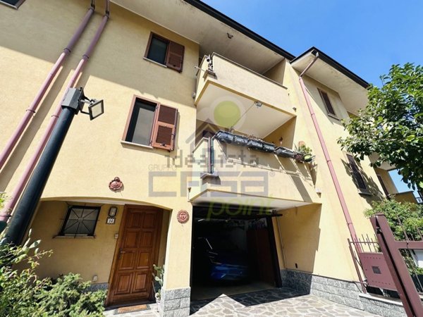 casa indipendente in vendita a Sant'Angelo Lodigiano