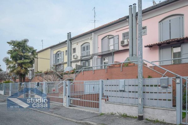 casa indipendente in vendita a Sant'Angelo Lodigiano