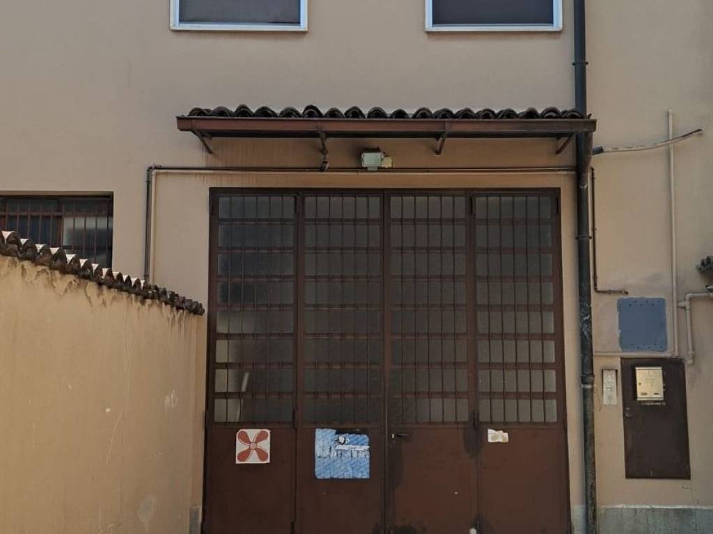 locale commerciale in vendita a Sant'Angelo Lodigiano