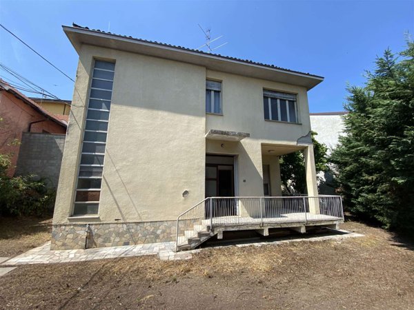casa indipendente in vendita a Sant'Angelo Lodigiano