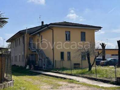 locale commerciale in vendita a Santo Stefano Lodigiano in zona Fornasone