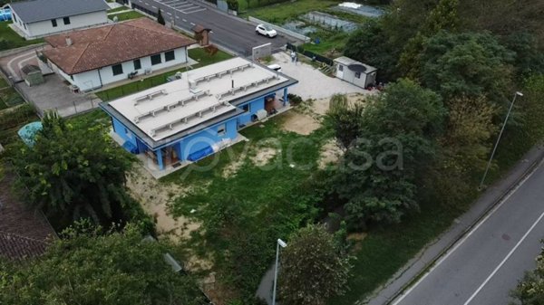 casa indipendente in vendita a Santo Stefano Lodigiano