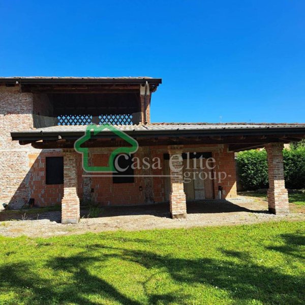casa indipendente in vendita a Secugnago