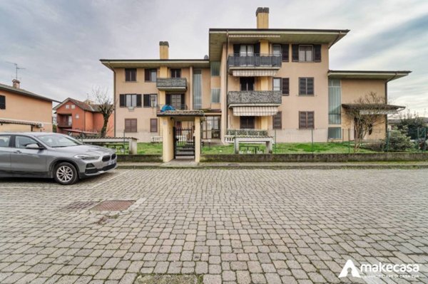 appartamento in vendita a Secugnago