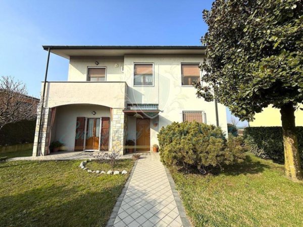 appartamento in vendita a Secugnago