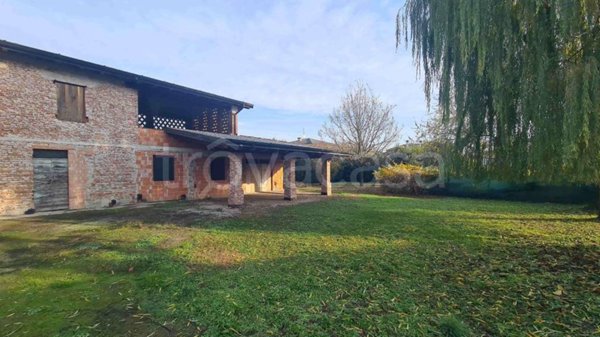 casa indipendente in vendita a Secugnago