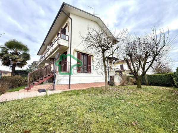 casa indipendente in vendita a Secugnago