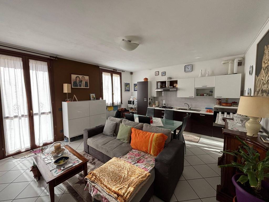 appartamento in vendita a Secugnago