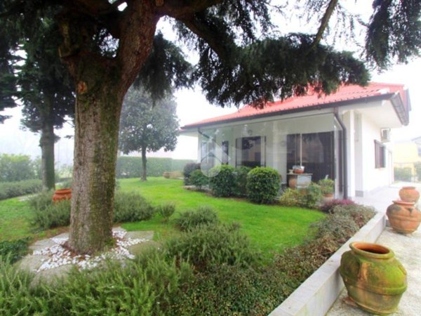 casa indipendente in vendita a Secugnago