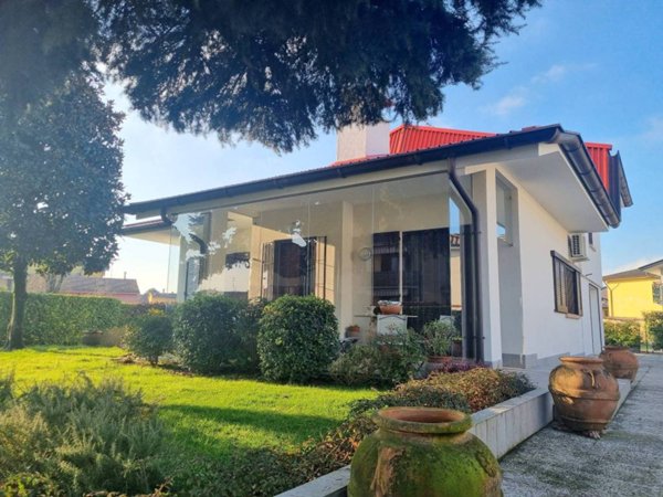 casa indipendente in vendita a Secugnago