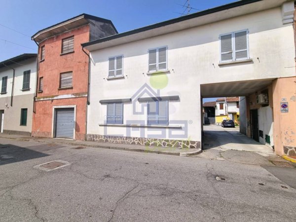 casa indipendente in vendita a Senna Lodigiana
