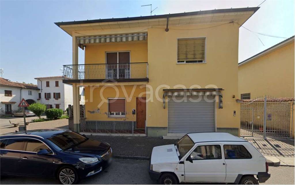 casa indipendente in vendita a Senna Lodigiana