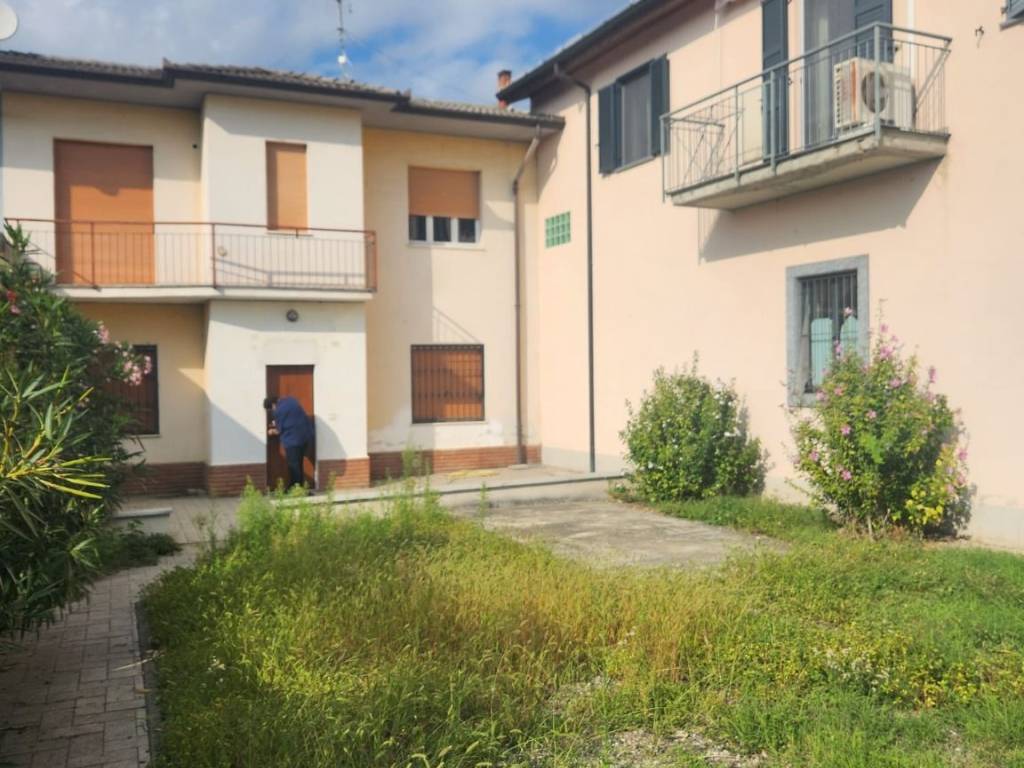 casa indipendente in vendita a Senna Lodigiana