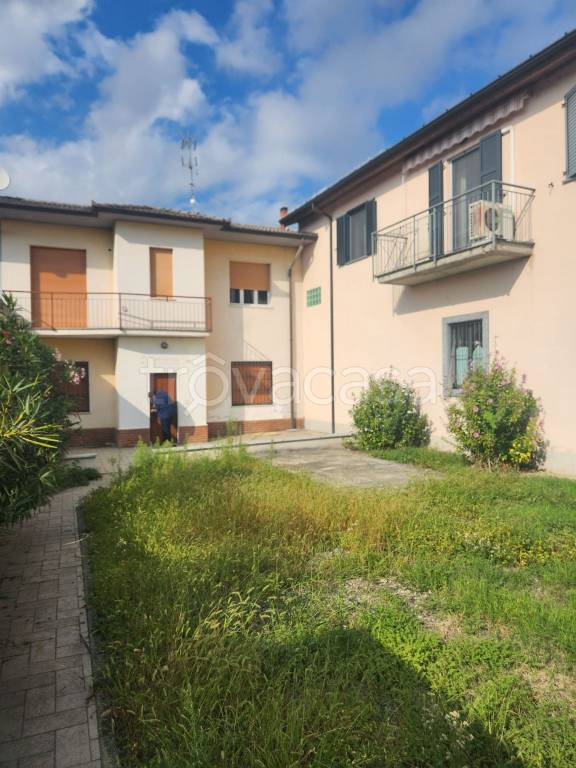casa indipendente in vendita a Senna Lodigiana