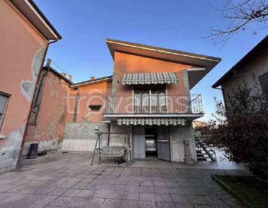 casa indipendente in vendita a Senna Lodigiana