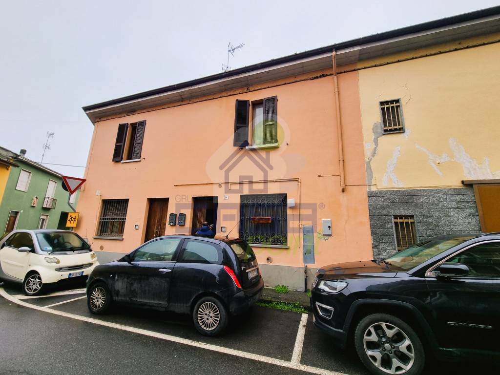 casa indipendente in vendita a Senna Lodigiana