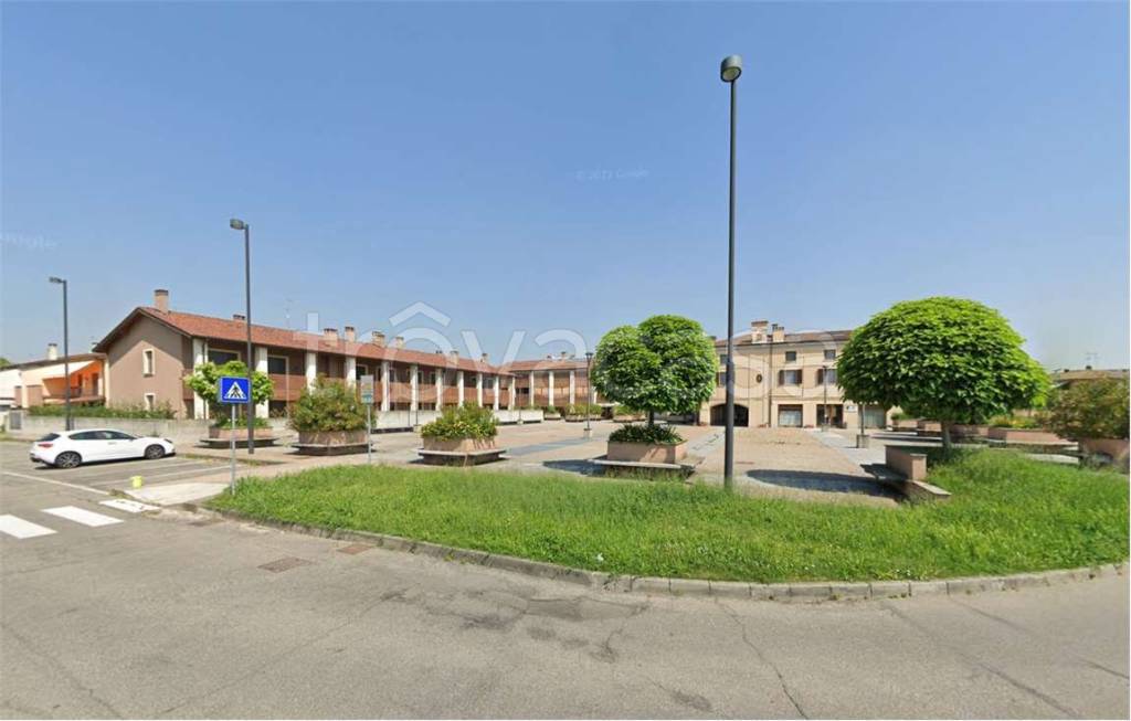 negozio in vendita a Somaglia