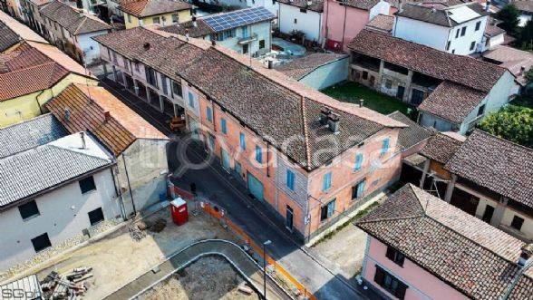 casa indipendente in vendita a Somaglia in zona San Martino Pizzolano