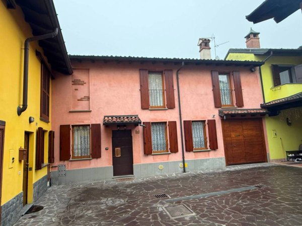 casa indipendente in vendita a Somaglia